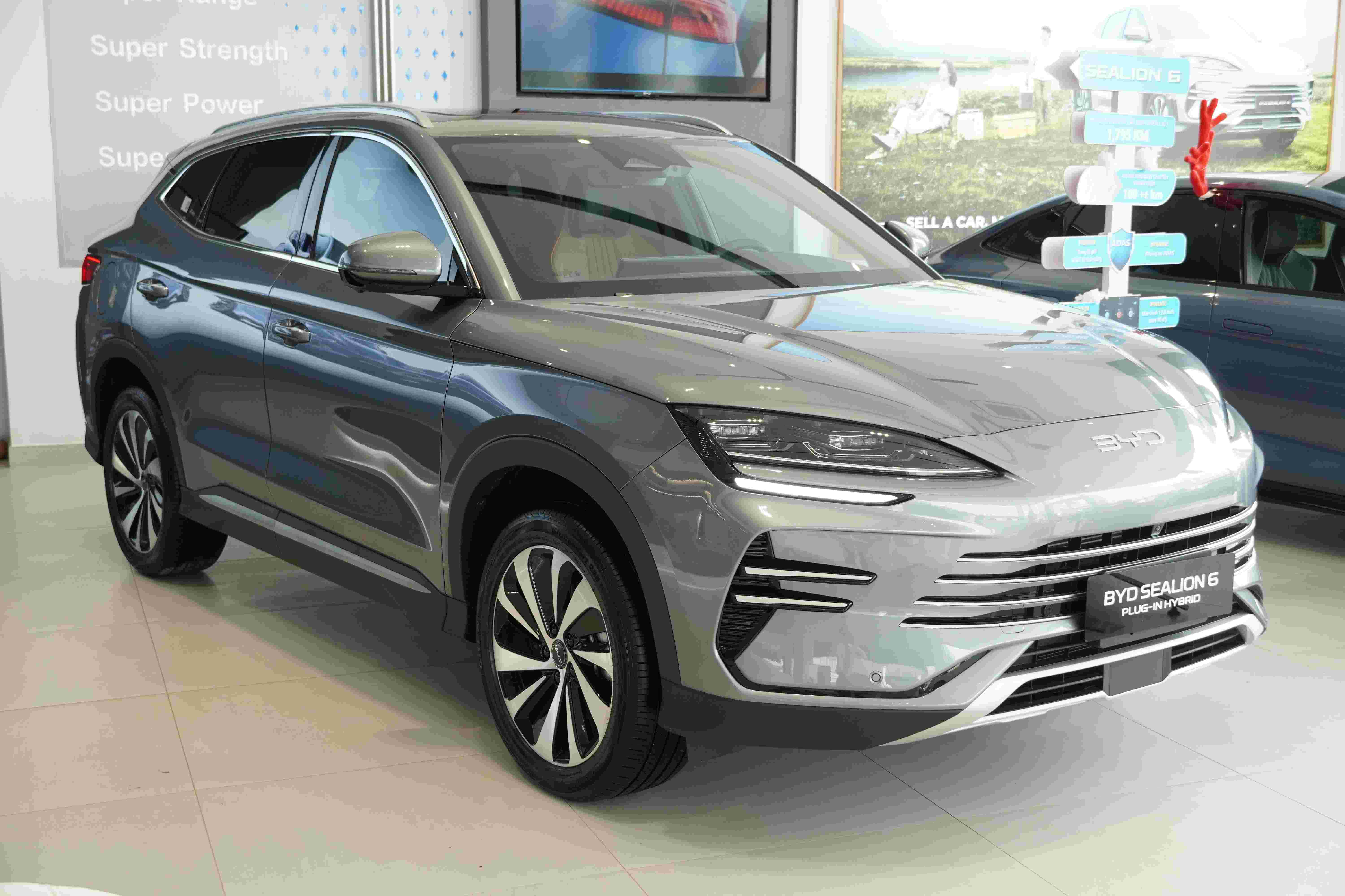 BYD SEALION 6